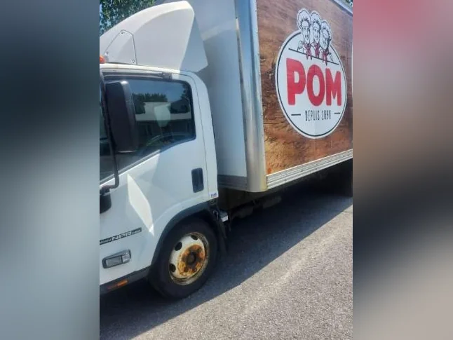 Camion 20' Isuzu thumbnail 3