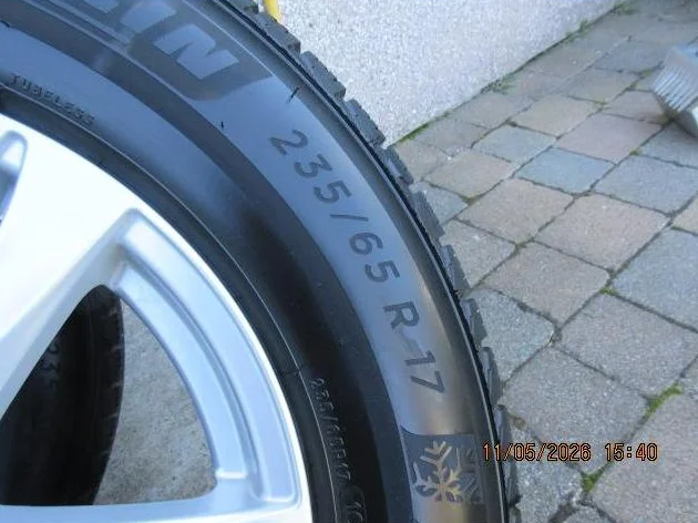 Pneus Michelin d'hiver et roues Mags 17" avec TPMS thumbnail 7