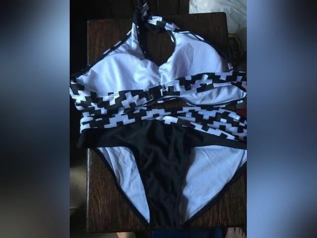 Ensemble de paréo et costume de bain 2 pièces thumbnail 6