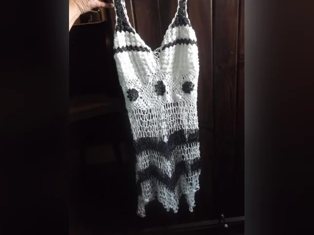 Ensemble de paréo et costume de bain 2 pièces