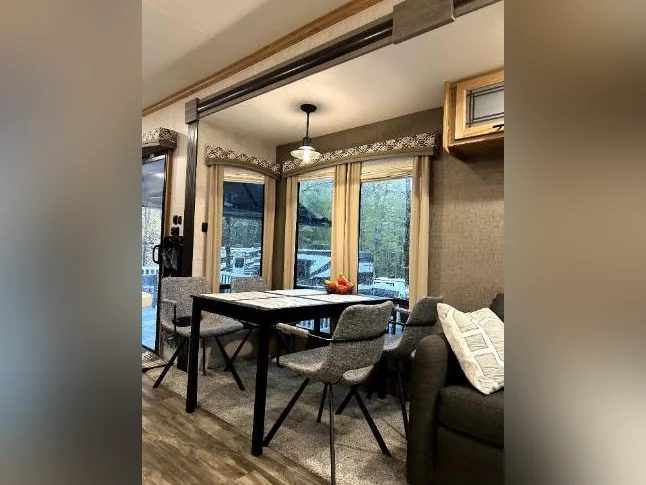 Roulotte de parc 44 pieds thumbnail 5