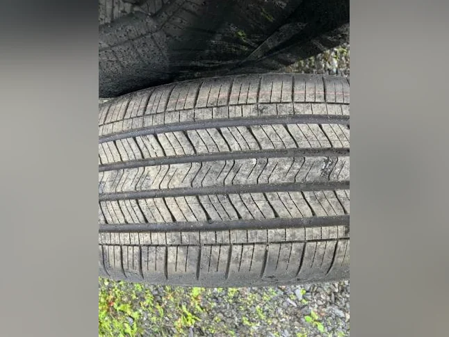 Pneus neufs 235-60-R18 prix réduit