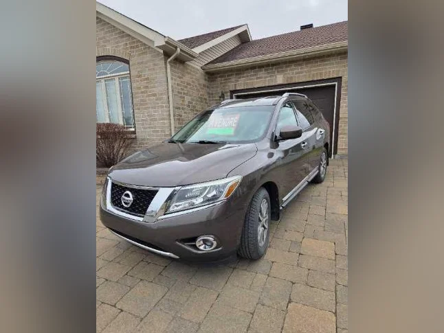 Nissan Pathfinder SL 4WD 2016