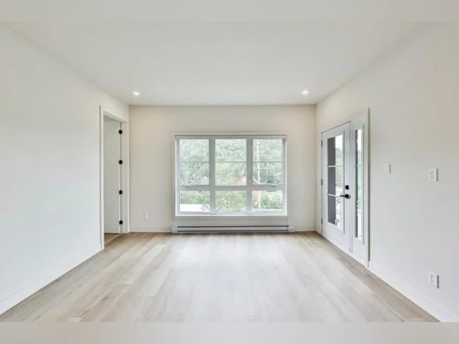 Appartement 5 1/2 thumbnail 2