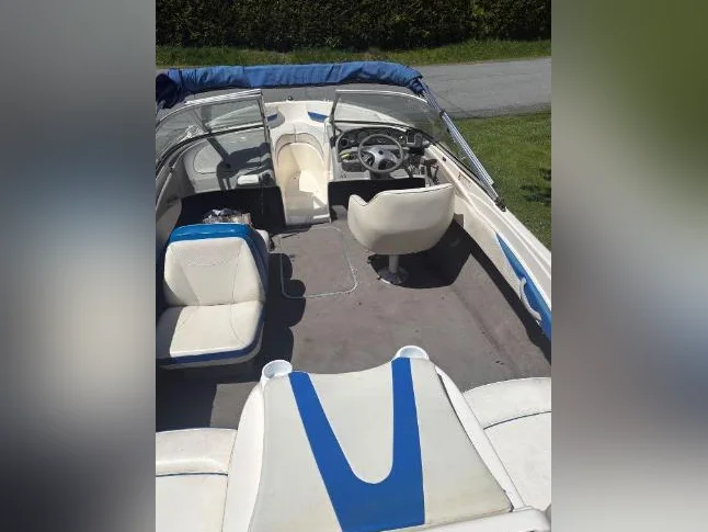 Bateau Bayliner 185 thumbnail 4