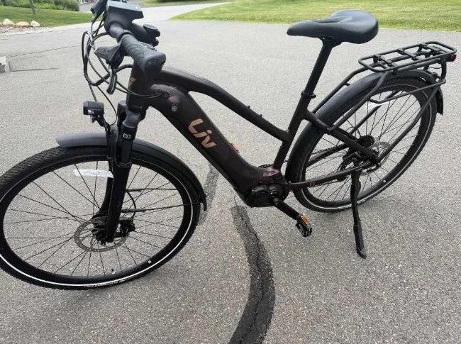 VELO E'BIKE LIV AMITI E + presque neuf modele pour femme