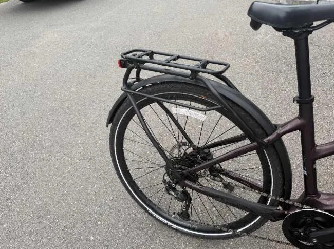 VELO E'BIKE LIV AMITI E + presque neuf modele pour femme thumbnail 6