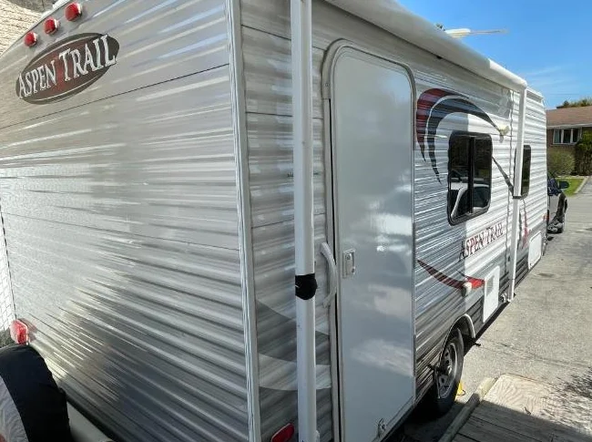 roulotte aspen trail 1600R 2014 thumbnail 5