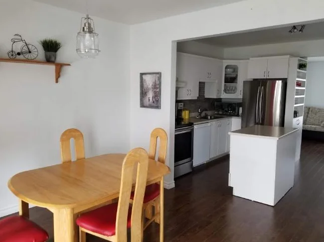 Duplex Quartier École Sacré Coeur thumbnail 7