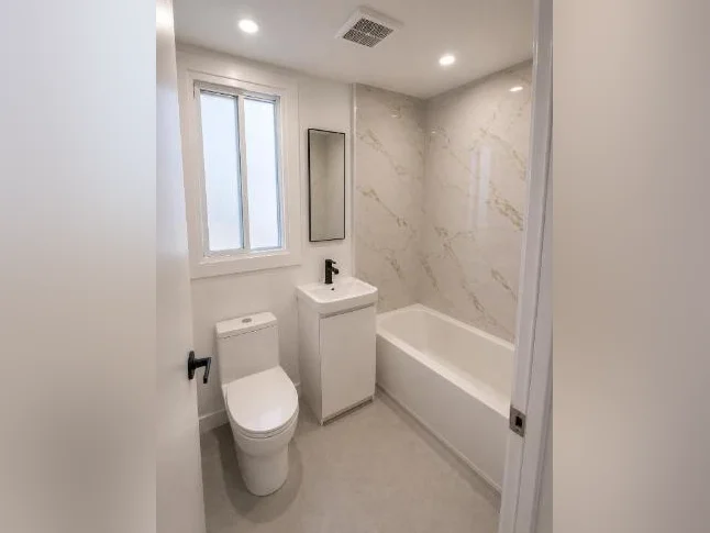 4½ rénové à louer - fully renovated for rent - NDG (Grand Blvd) thumbnail 5