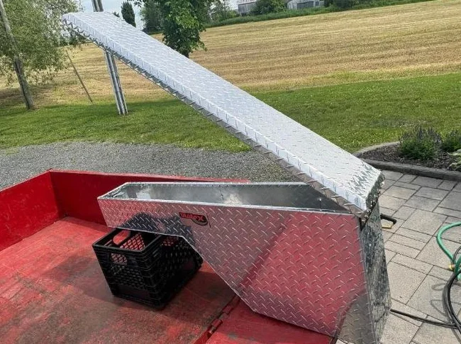 Coffre aluminium 50 pouces pour camion thumbnail 2