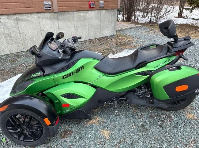 Can-am Spyder 2012 thumbnail 3