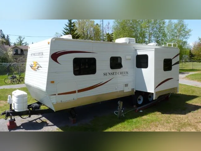 Roulotte 2010 Sunset Creek Model: 266RB thumbnail 3