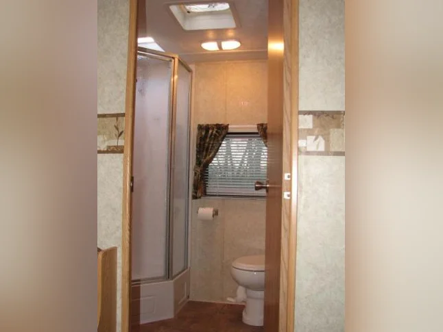 Roulotte 2010 Sunset Creek Model: 266RB thumbnail 7