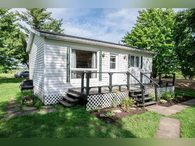Chalet 3 saisons tout équipé à louer à Château-Richer CITQ : 310649