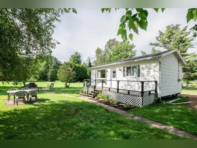 Chalet 3 saisons tout équipé à louer à Château-Richer CITQ : 310649 thumbnail 5