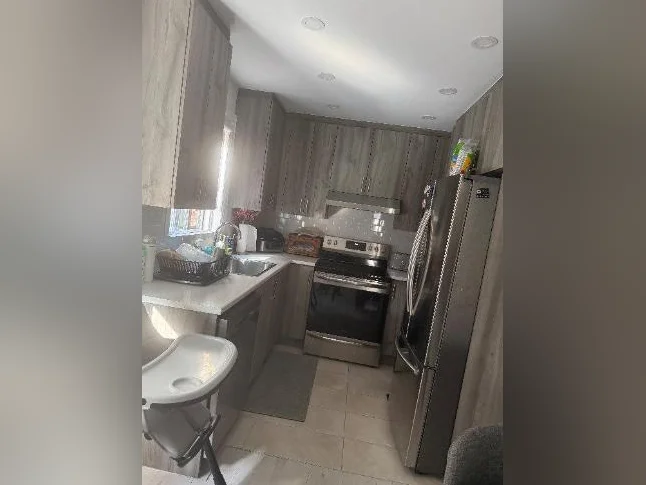 Appartement 5 1/2 à louer à Chomedey Laval thumbnail 3