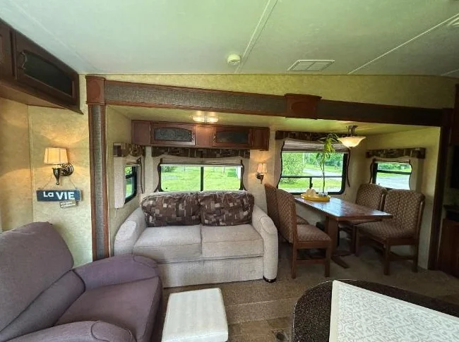 Roulotte fifth Wheel Crusader 2012, 26 pieds thumbnail 2