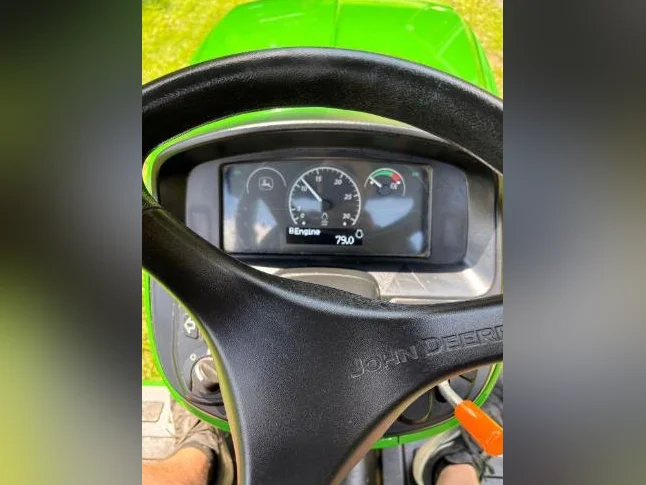 John deere 3025e thumbnail 3