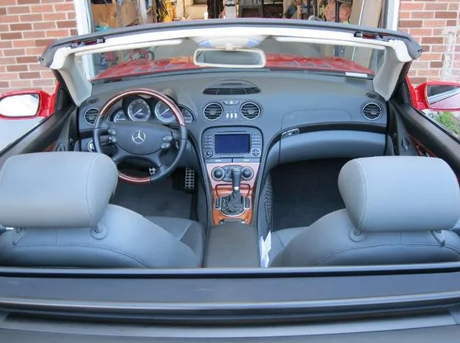 Auto sportive et luxueuse