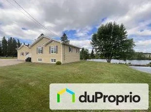 Bungalow au bord de l'eau