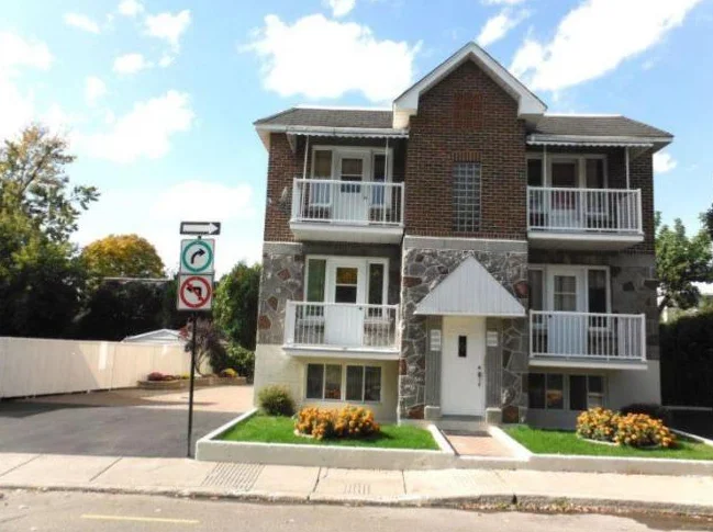 Appartement sur deux niveaux-Comme une maison, au cœur d'Ahuntsic ! thumbnail 8