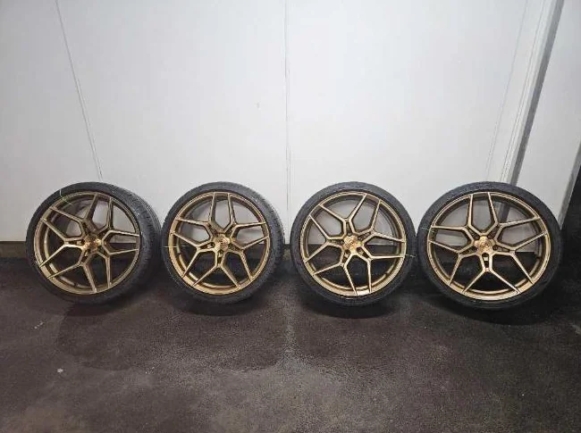 Mags Rohana rfx11 avec pneus été Pirelli neuf thumbnail 2