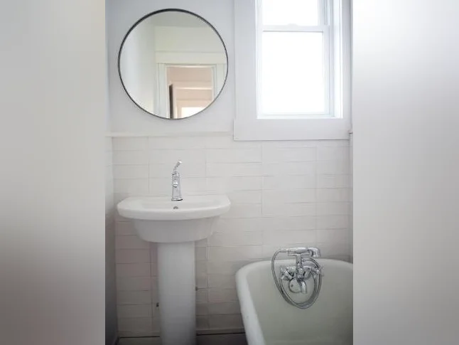 Appartement 6 1/2 très lumineux, Petite-Patrie thumbnail 7