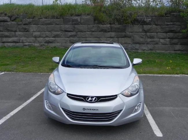 Hyundai Élantra Limited  2013 thumbnail 3