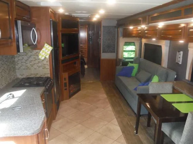 2015 Classe A Fleetwood Bounder 35K 36 pi. FullPeint thumbnail 5