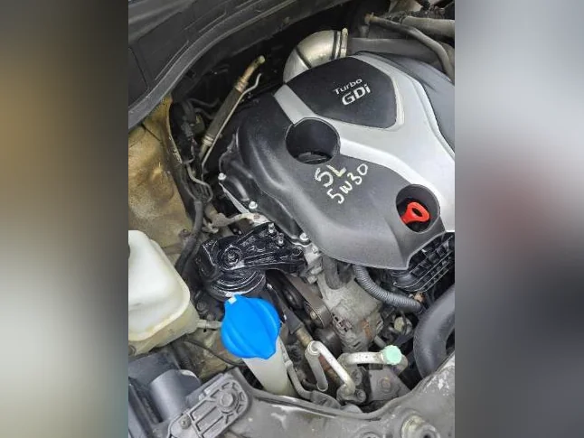 Santa Fe 2015 2.0L turbo thumbnail 8