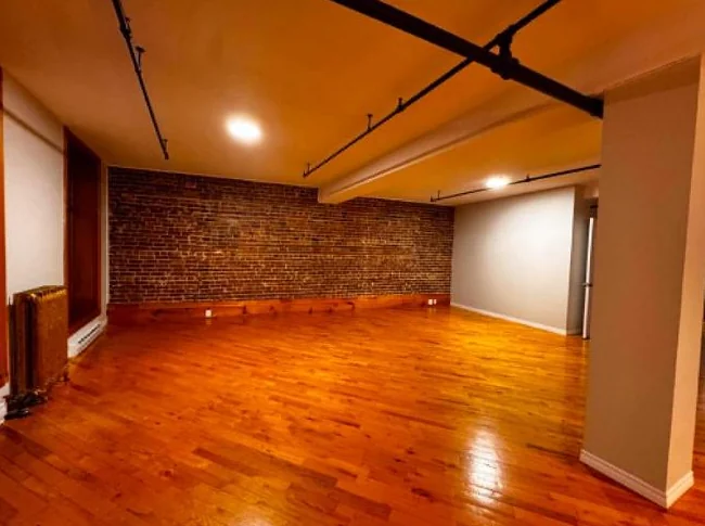 Colocation: très grand loft à partager au centre-ville thumbnail 6