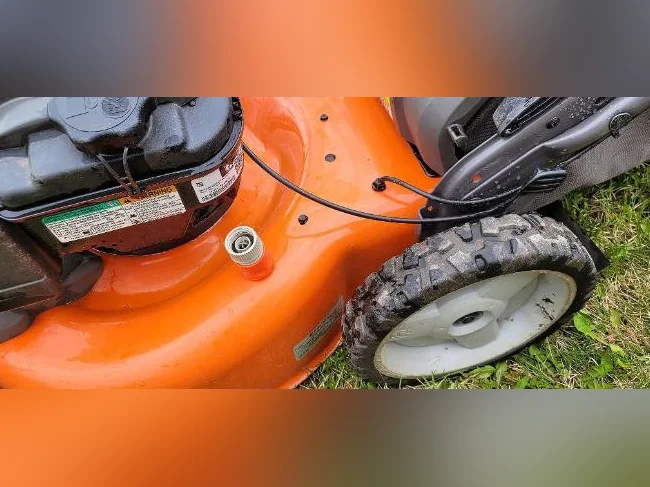 Tondeuse essence transmission intégrale Husqvarna 3-en-1-163cm3 22po thumbnail 8
