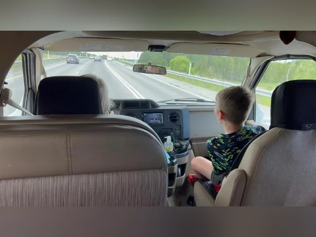 Motorisé en excellent état à prix d'aubaine. 24 pie thumbnail 3