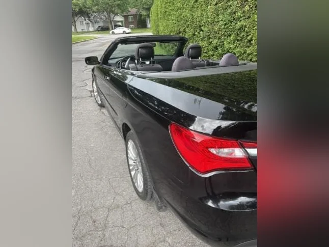Chrysler 200 cabriolet 2013 comme neuf