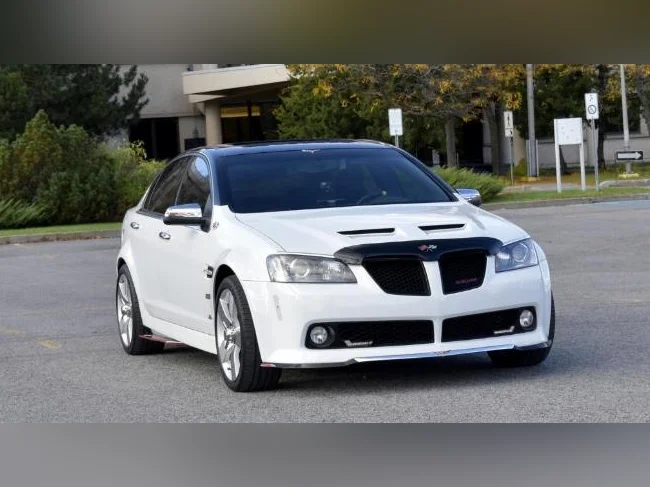 Pontiac G8 2009 thumbnail 2