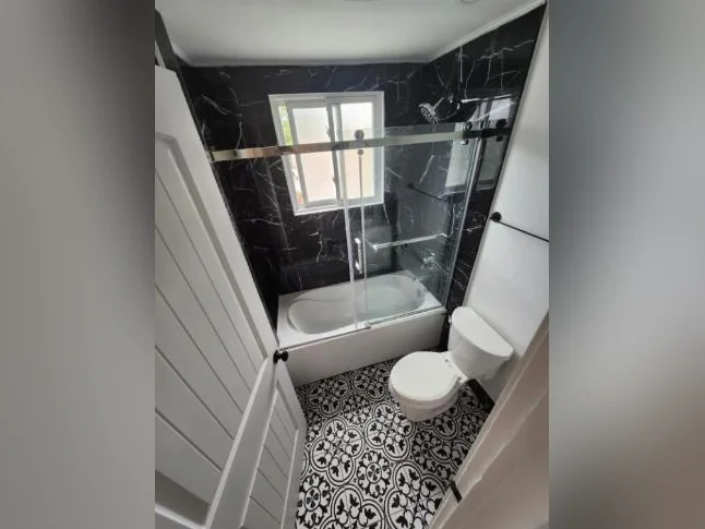 4½ 100% RÉNOVÉ-2E TRIPLEX M. H. Beaugrand- AVE BILAUDEAU, mtl-l LIBRE MAINTENANT 1450$/mois thumbnail 6