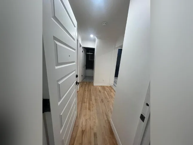 4½ 100% RÉNOVÉ-2E TRIPLEX M. H. Beaugrand- AVE BILAUDEAU, mtl-l LIBRE MAINTENANT 1450$/mois