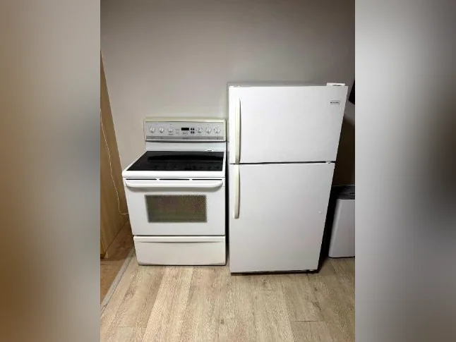 Ensemble réfrigérateur et cuisinière Frigidaire