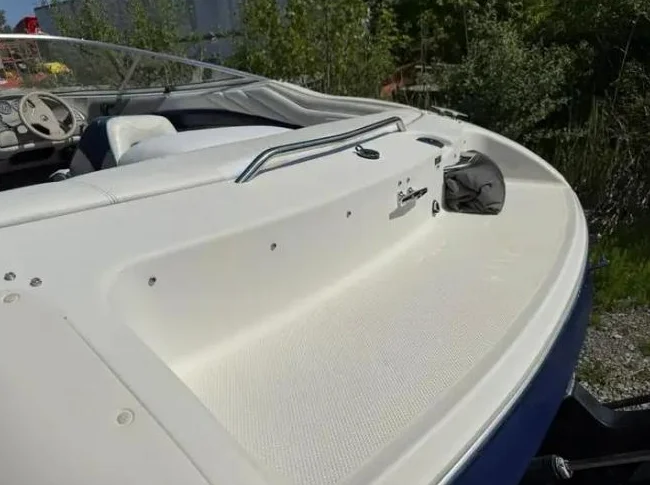 BATEAU BAYLINER 1995   21.5 PIEDS  MODEL CAPRI-2150 thumbnail 3