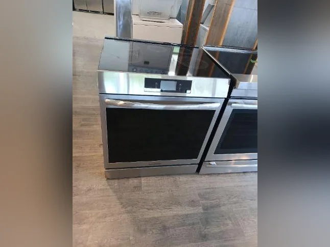 Cuisinière frigidaire gallery #2135 + livraison