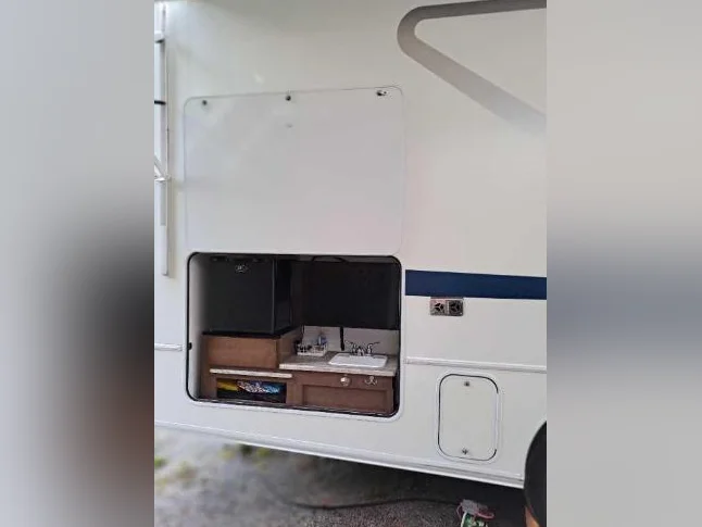 Winnebago Intent 29L, 2019, 32500 km à voir absolument thumbnail 4