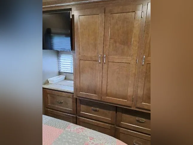 Winnebago Intent 29L, 2019, 32500 km à voir absolument thumbnail 2