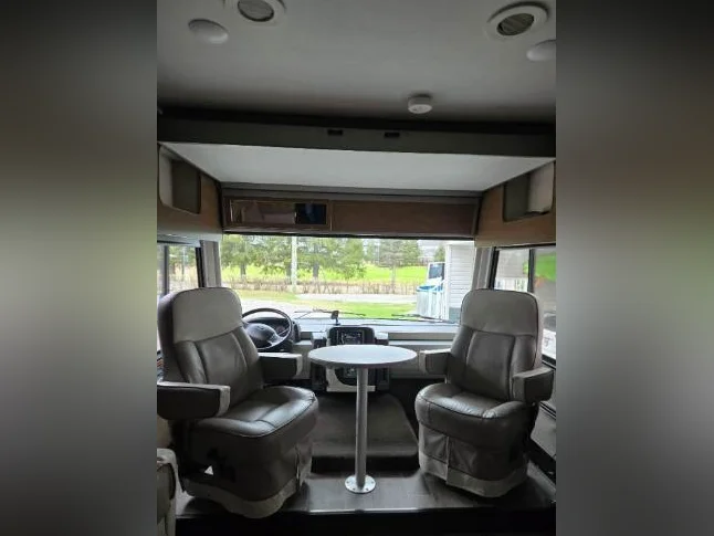 Winnebago Intent 29L, 2019, 32500 km à voir absolument thumbnail 6