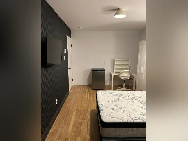 Cession De Bail d'une chambre et balcon privés en collocation thumbnail 2
