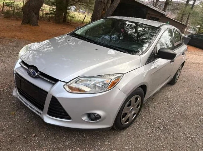 Superbe Ford Focus thumbnail 4