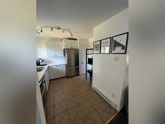 Condo à louer thumbnail 6
