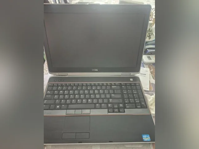 portable Dell 15 p