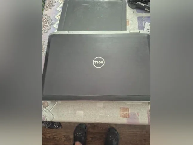 portable Dell 15 p thumbnail 2