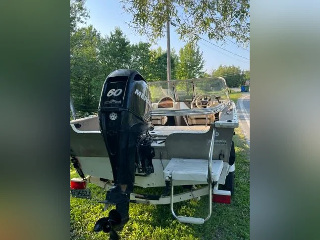 Bateau Legend Xcalibur 2008, 16 pi et moteur 60HP thumbnail 3
